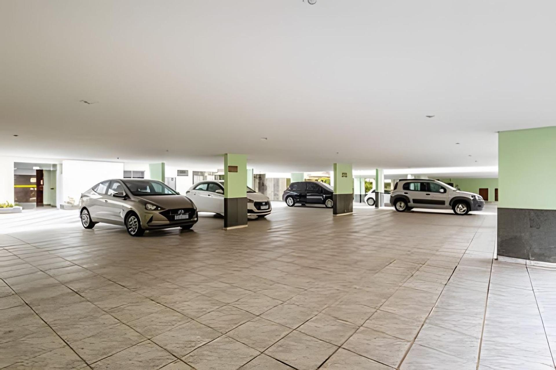 Apto Na Enseada Excelente Localizacao, 500M Da Praia, Garagem, Ar Condicionado Portaria 24 Horas Guarujá Kültér fotó
